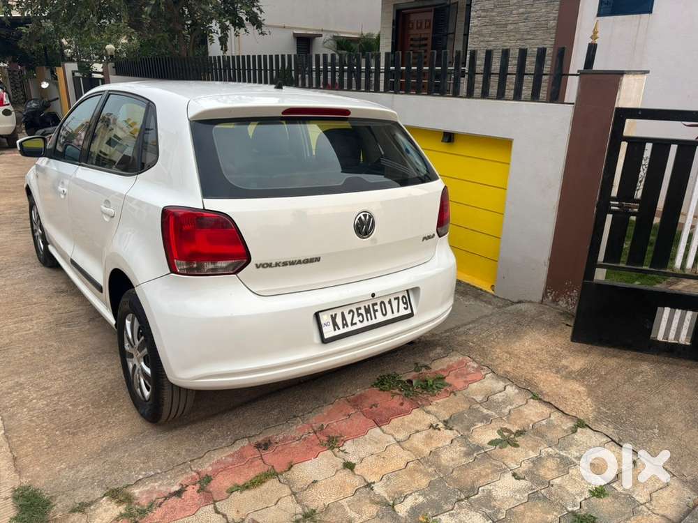Volkswagen Polo Petrol Manual 2010