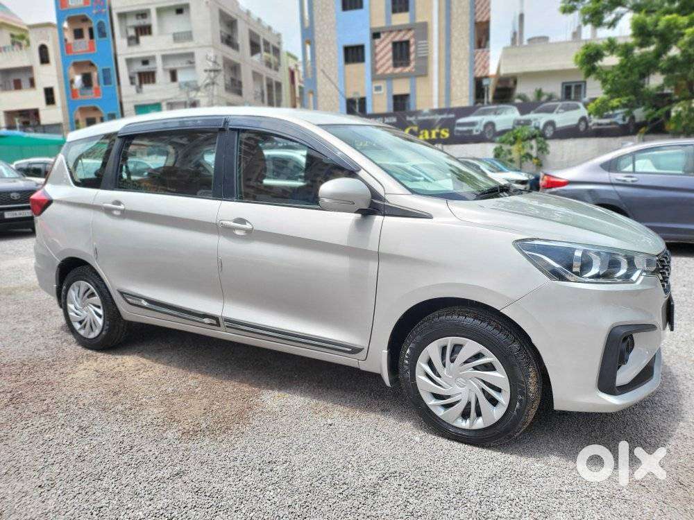 Maruti Suzuki Ertiga 1.5 Vxi, 2021, Petrol