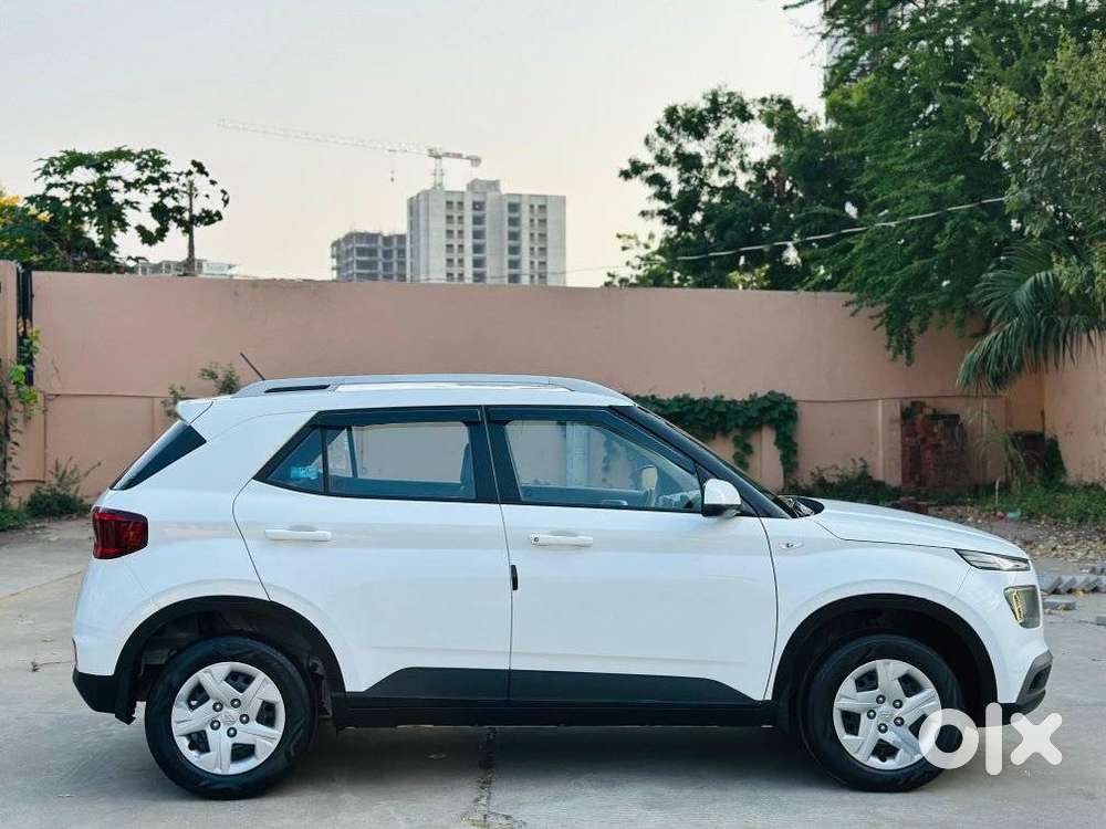 Hyundai Venue S 1.2 Petrol, 2020, Petrol