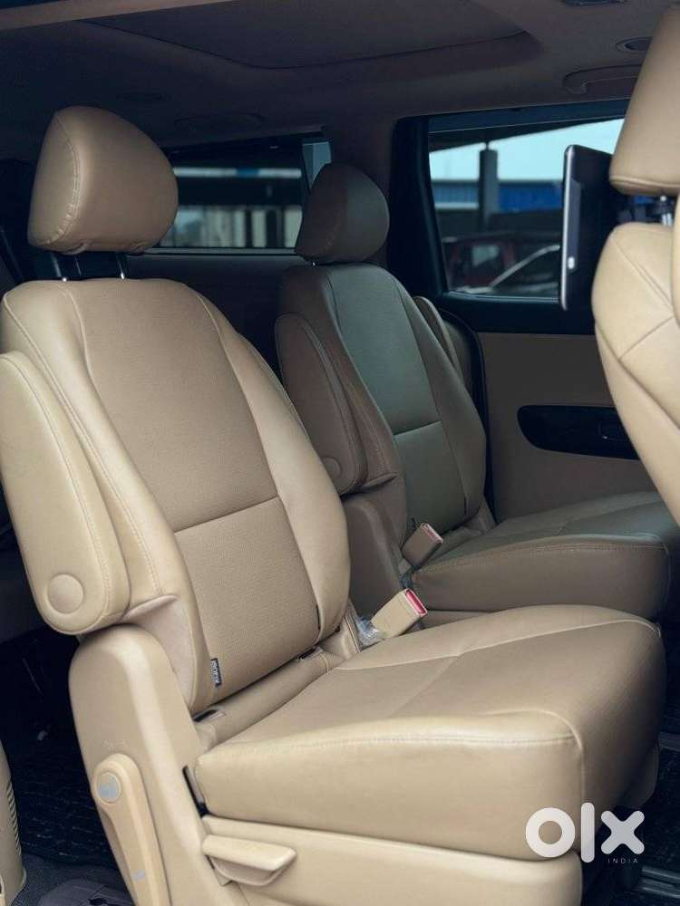 Kia Carnival Prestige, 2022, Diesel