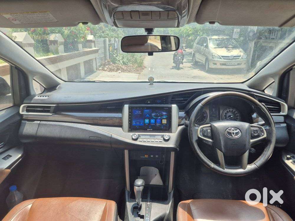Toyota Innova Crysta 2.7 Zx At, 2016
