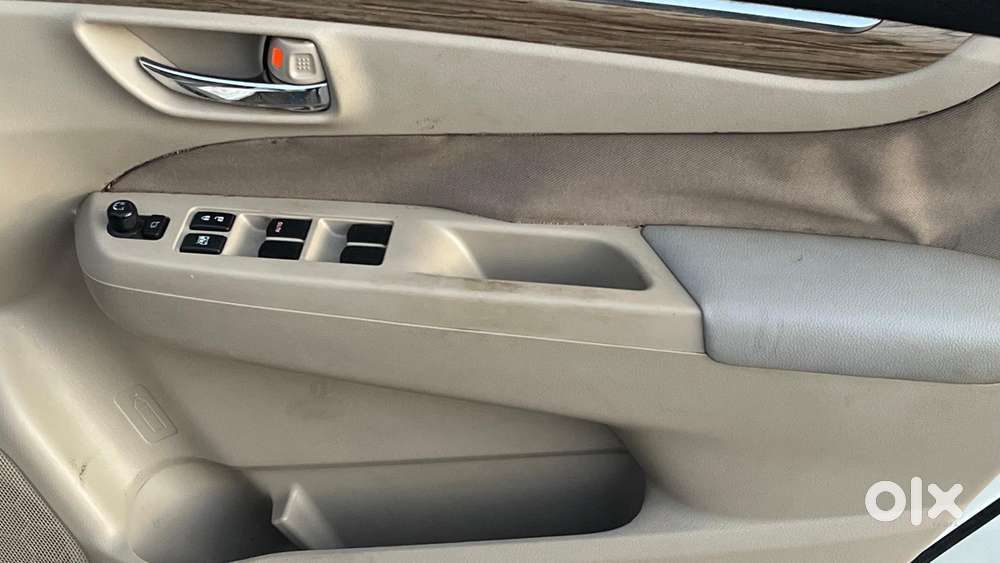 Maruti Suzuki Ciaz 1.5 Zeta Shvs Mt, 2018, Petrol