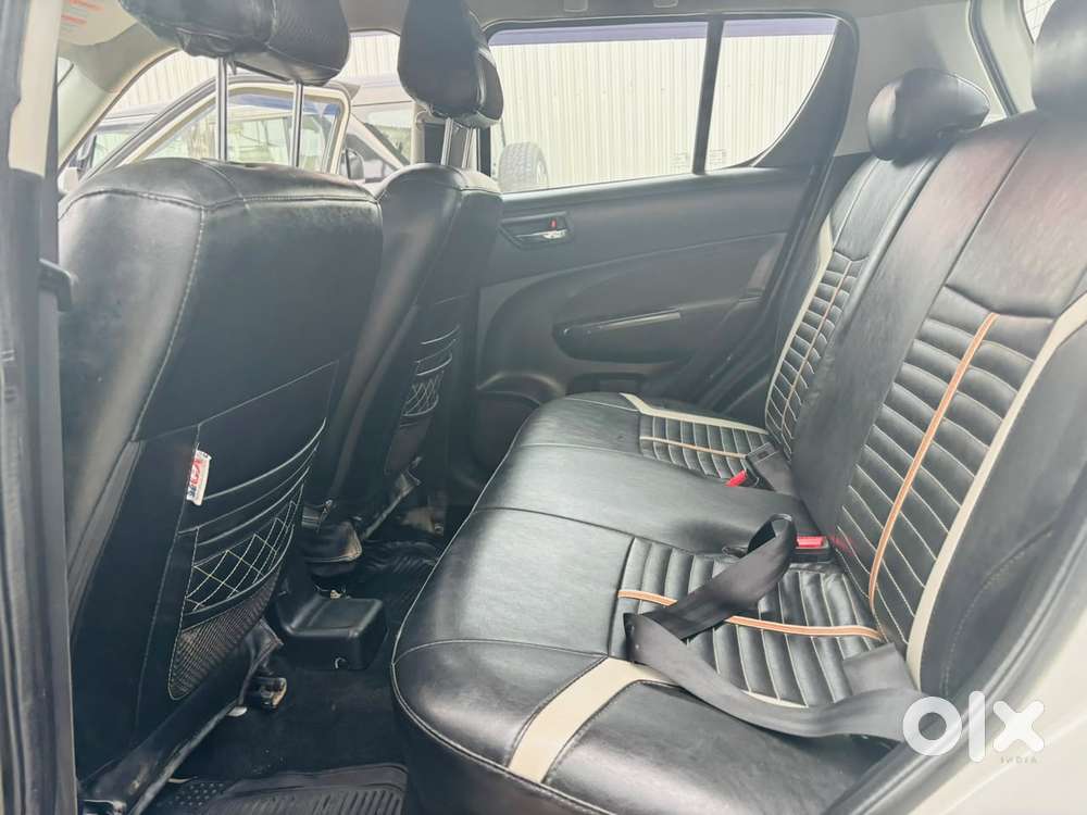 Maruti Suzuki Swift Vvt Zxi, 2017, Petrol