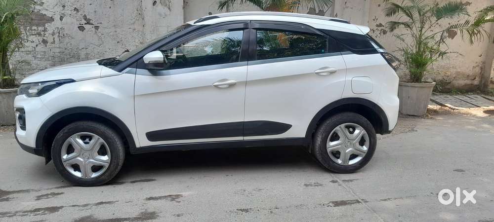 Tata Nexon 1.2 Revotron Xm (s), 2020, Petrol