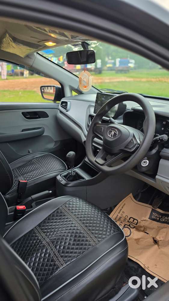 Tata Altroz 1.2 Xe, 2020, Petrol