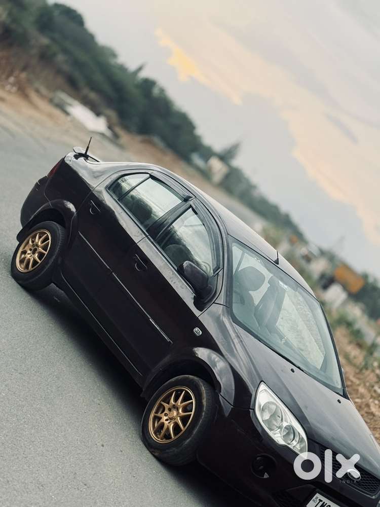 Ford Fiesta 2010 Km Driven