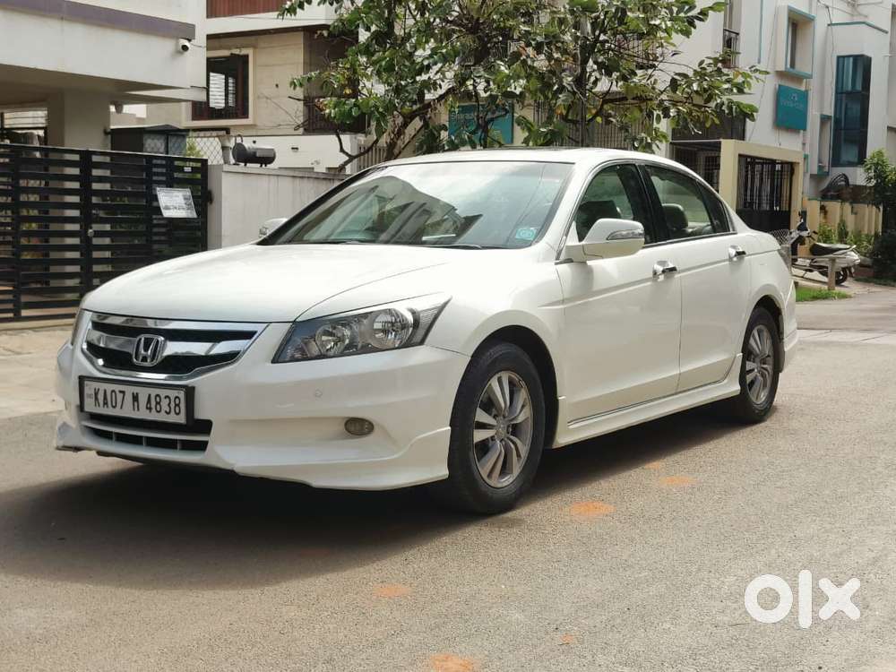 Honda Accord 2.4 Manual, 2013, Petrol