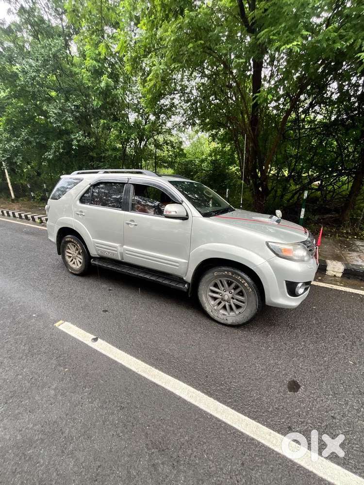 Toyota Fortuner 3.0 4x4 Anniversary Edition Mt, 2012, Diesel
