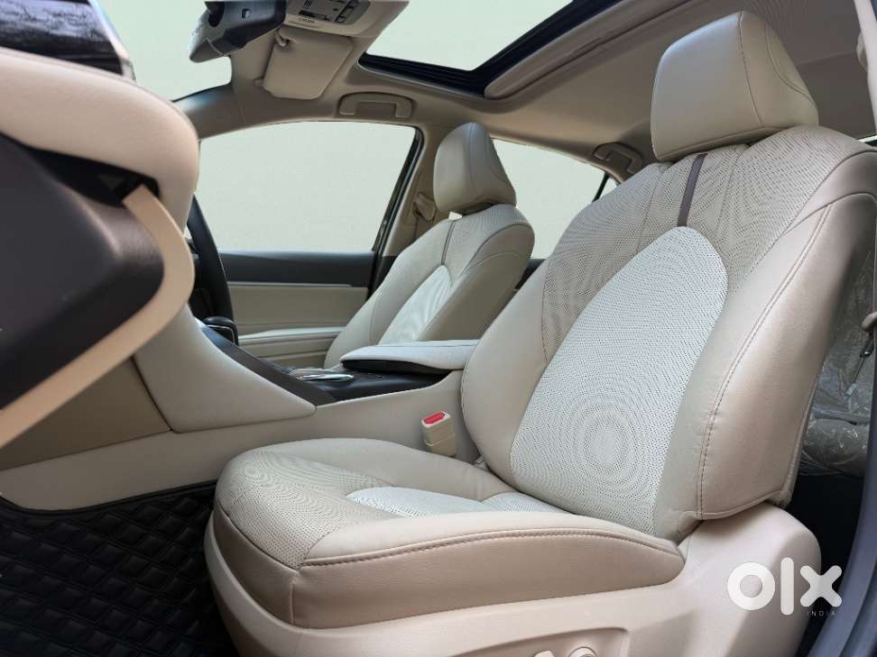 Toyota Camry 2.5 Hybrid, 2024, Petrol