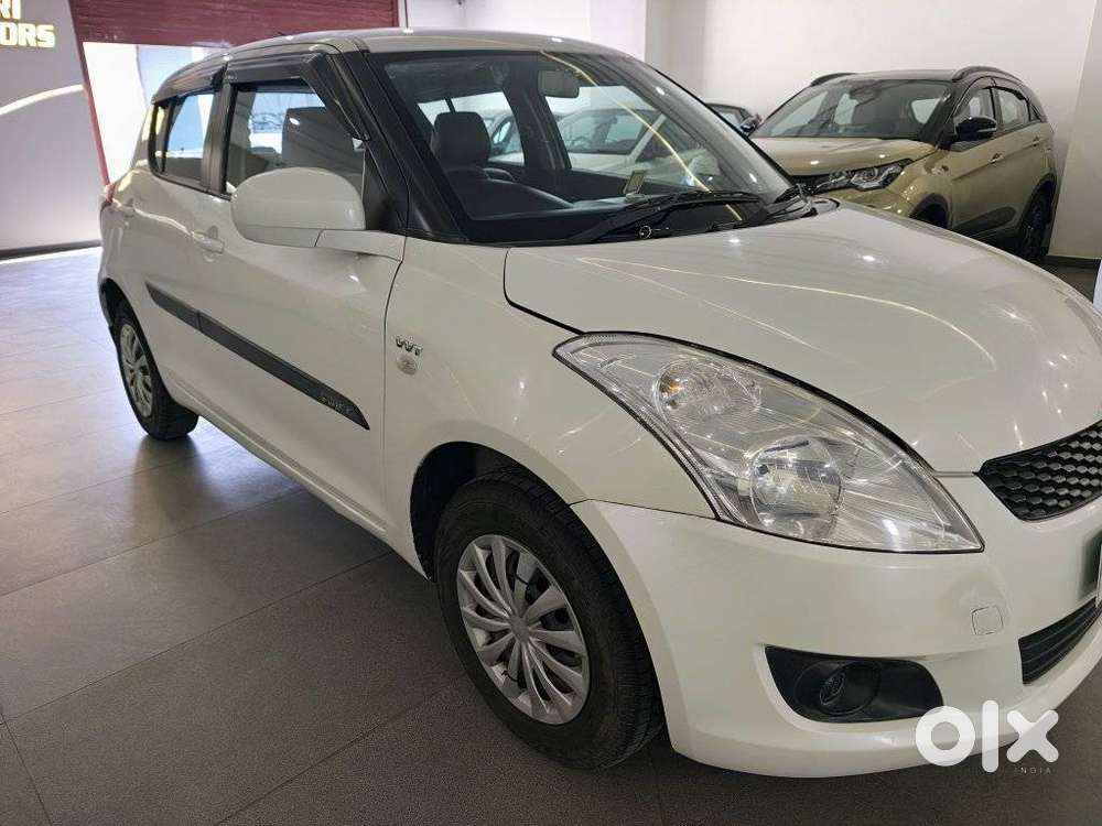 Maruti Suzuki Swift Lxi Optional-o, 2012, Petrol