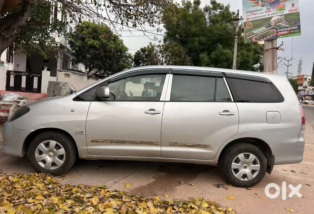 Toyota Innova 2010 Diesel Well Maintained