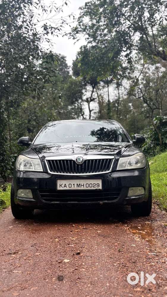 Skoda Laura Diesel 2011 Car