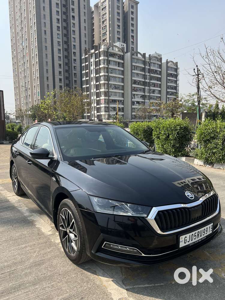 Skoda Octavia 2.0 L K Tsi At, 2023, Petrol