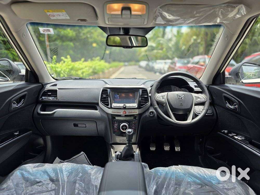 Mahindra Xuv300 W8 Option, 2023, Petrol