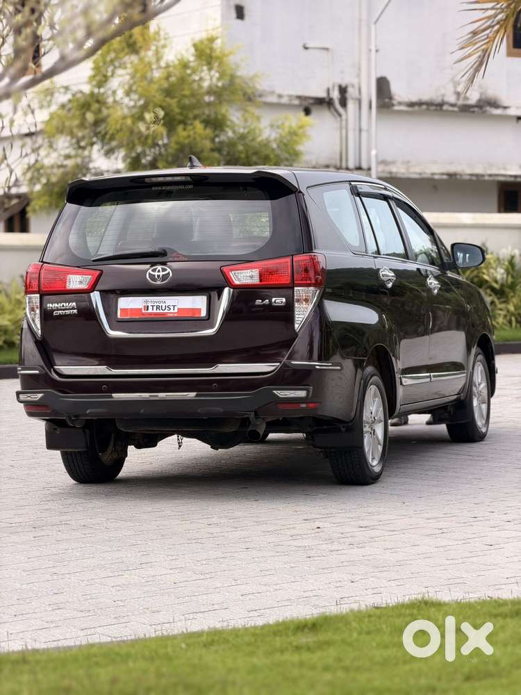 Toyota Innova Crysta 2.4 G Mt, 2017, Diesel