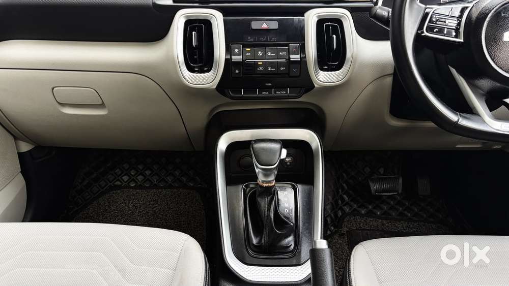 Kia Sonet Htx D, 2023, Petrol