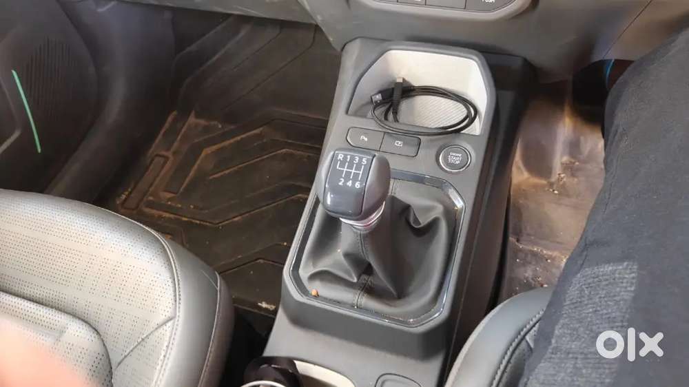 Kia Syros 2025 Petrol 4800 Km Driven
