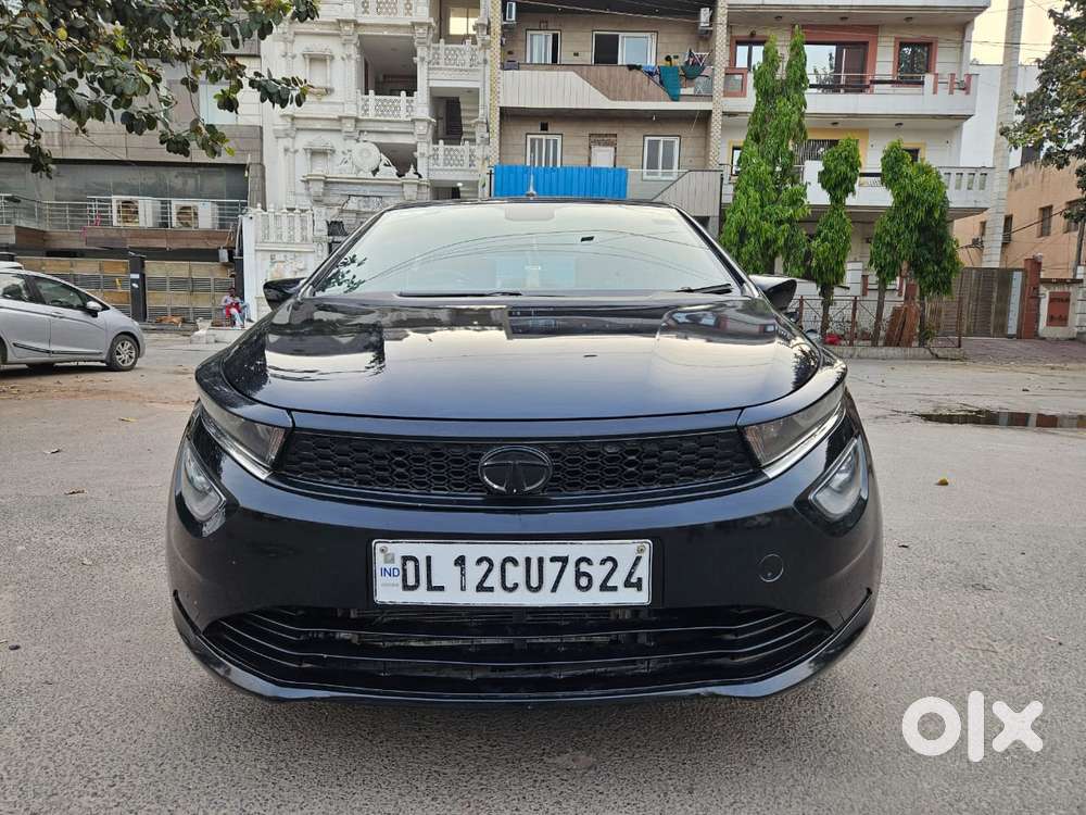 Tata Altroz 1.2 Xz Plus Dark Edition, 2022, Petrol