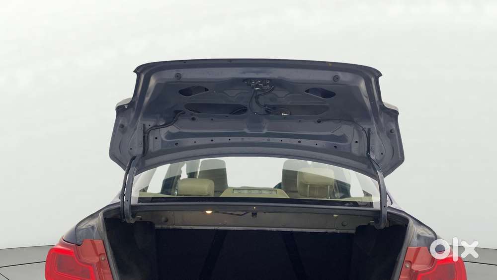 Maruti Suzuki Swift Dzire 1.2 Vxi Bsiv, 2020, Petrol