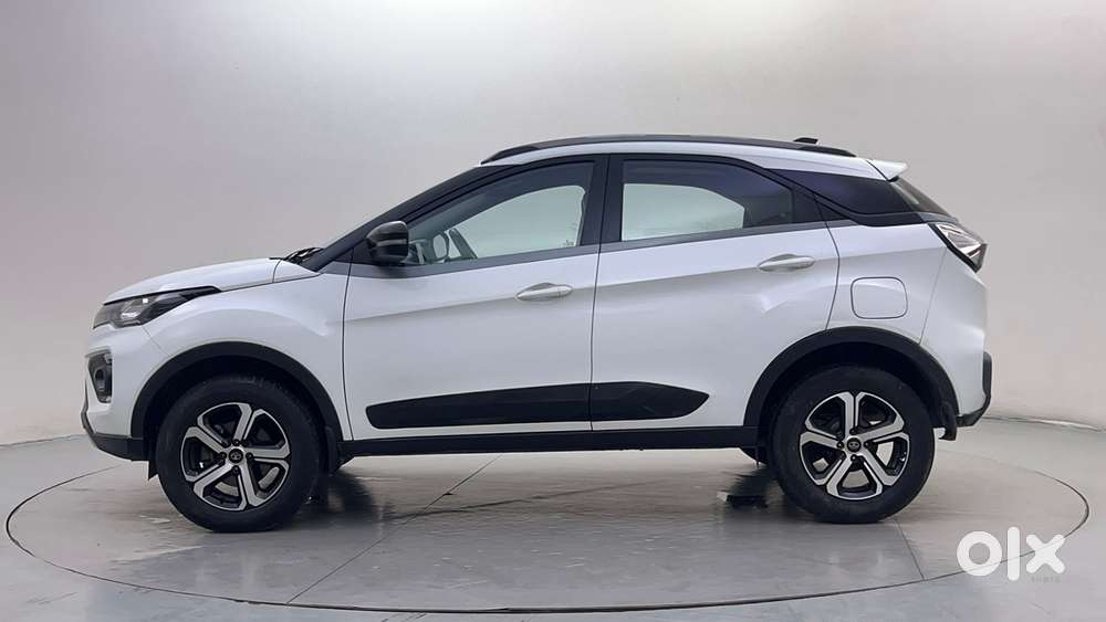 Tata Nexon 1.5 Revotorq Xza Plus S Amt, 2022, Petrol