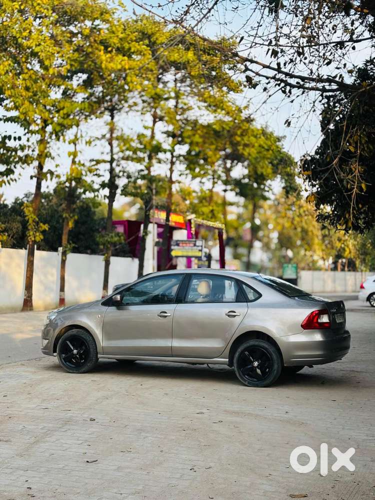 Skoda Rapid Onyx 1.5 Tdi Mt, 2014, Petrol