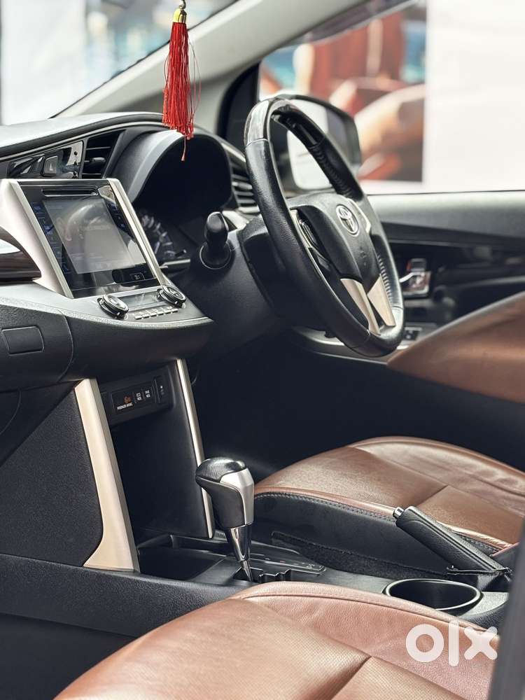 Toyota Innova Crysta 2.8z Automatic, 2019, Diesel
