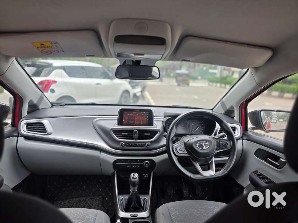 Tata Altroz Xz, 2020, Petrol