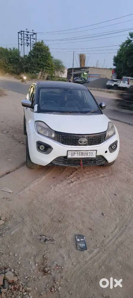 Nexon New Condition Arjent Sell 3.60 L