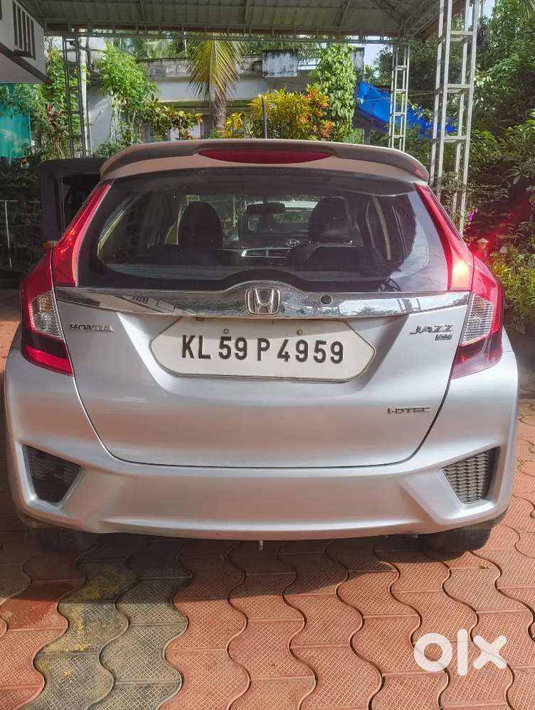 Honda Jazz 2016 Diesel 200000 Km Driven