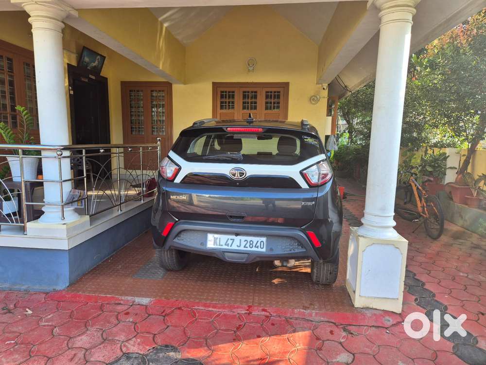 Tata Nexon Amt Xza Plus, 2019, Petrol