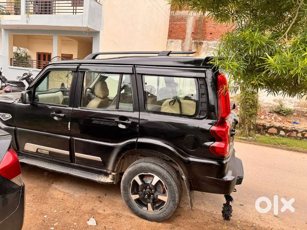 Mahindra Scorpio 2.2 S11 2025