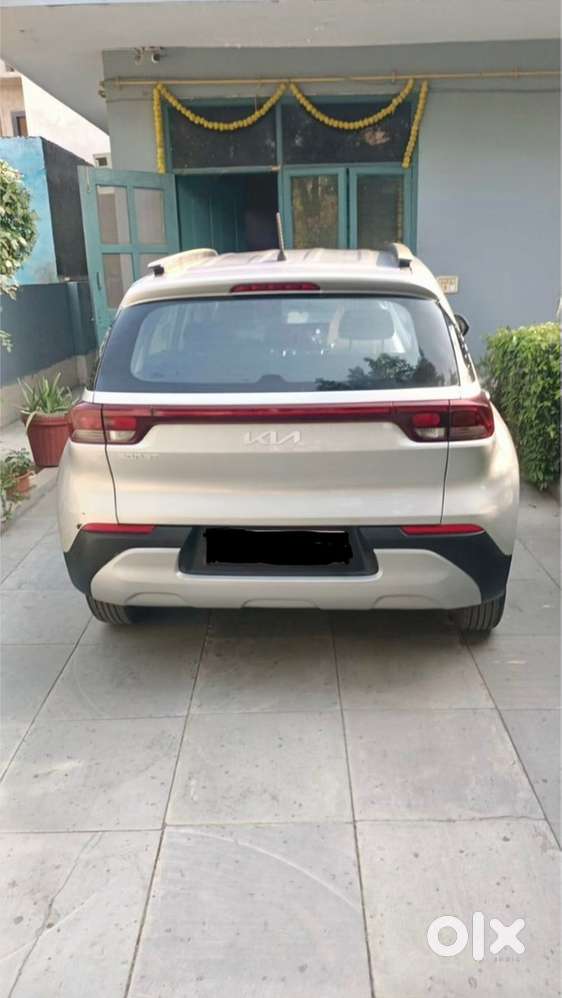 Kia Sonet 1.2 Hte Petrol (5mt)  Nov 2023  ₹5.50 Lakh