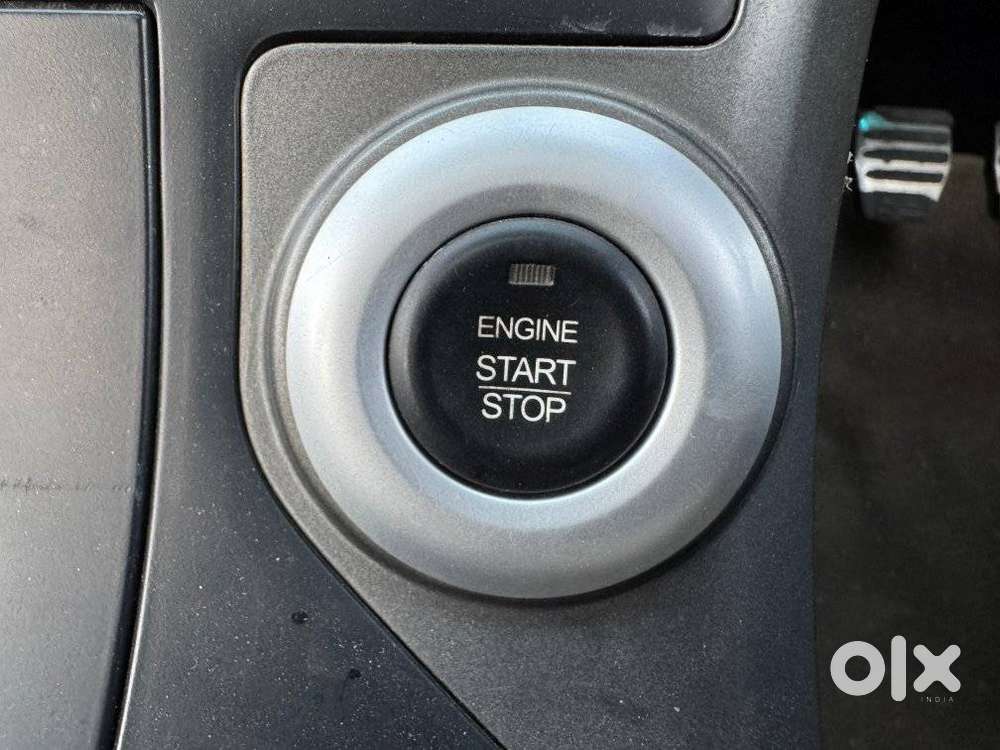 Mahindra Xuv500 2.2 W10 Sportz Edition Mt, 2017, Diesel