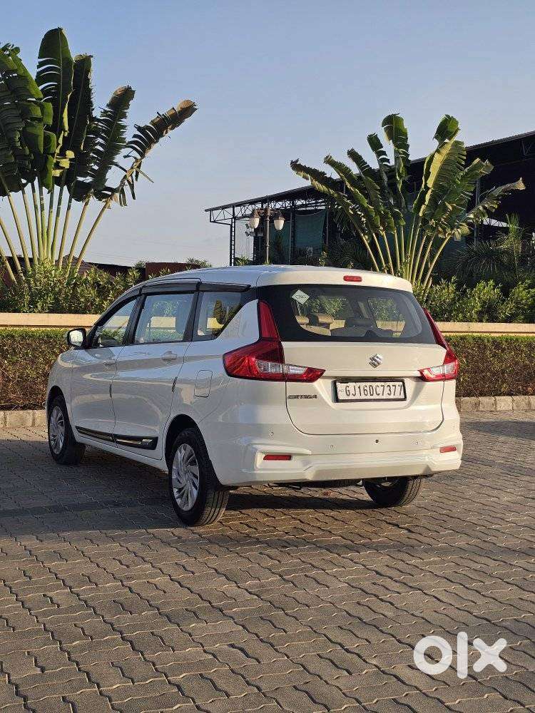 Maruti Suzuki Ertiga 2022-2023 Vxi Cng, 2022, Cng & Hybrids