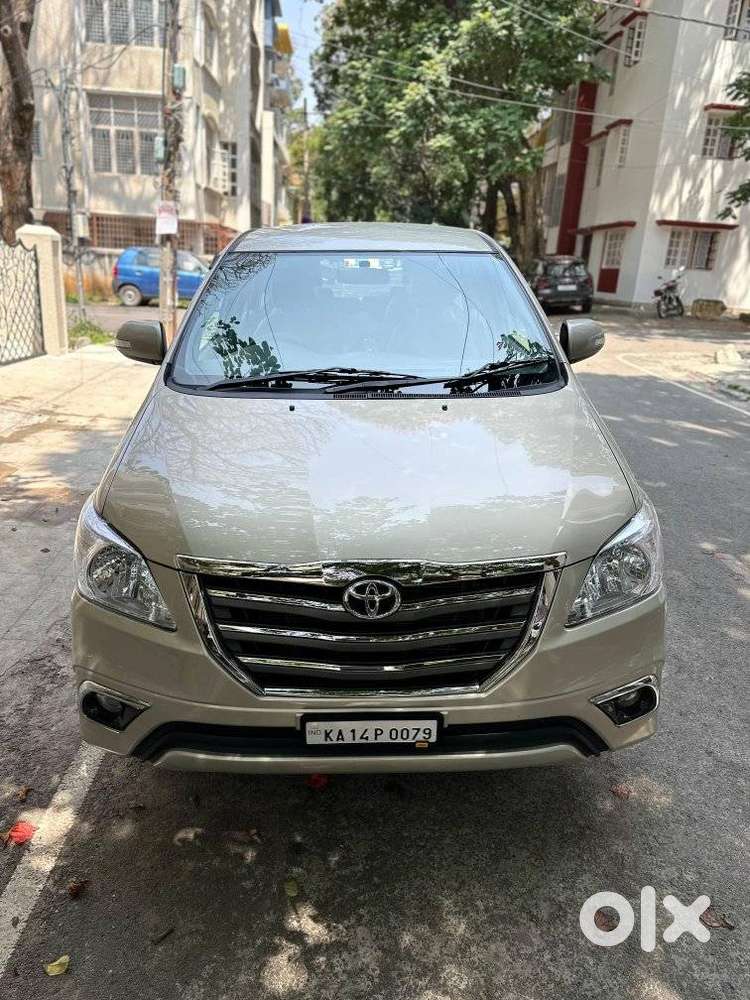 Toyota Innova 2.5 Zx 7 Str Bs-iv, 2013, Diesel