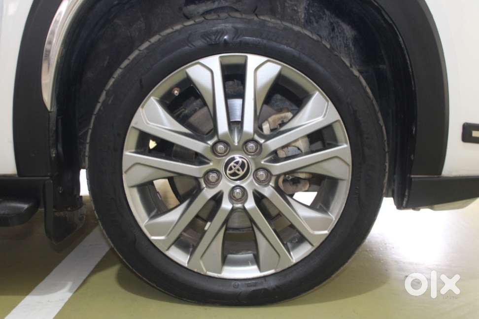 Toyota Innova Hycross 2.0 Zx Hybrid 7 Str, 2024, Petrol