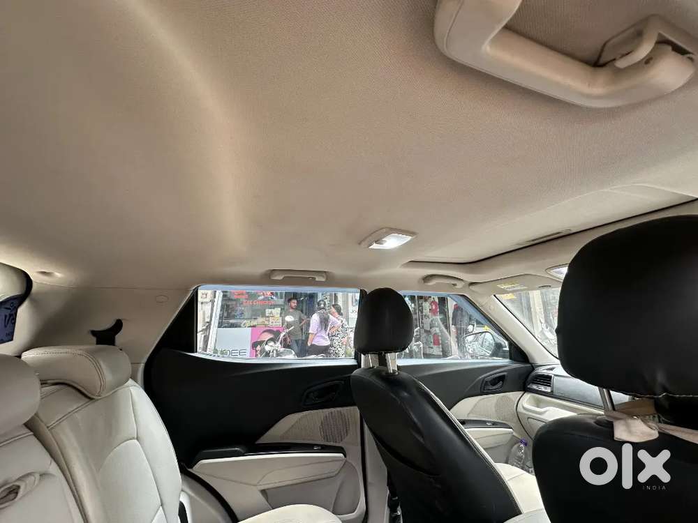 Mahindra Xuv300 Turbosport 2023 Diesel Well Maintained W6sunroof
