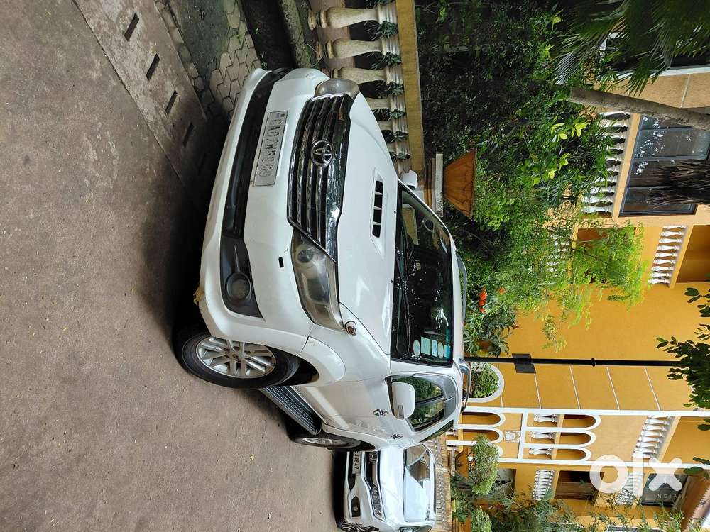 Excellent Condition, White Toyota Foruner, 2wd, Mt, 12 Yrs Old