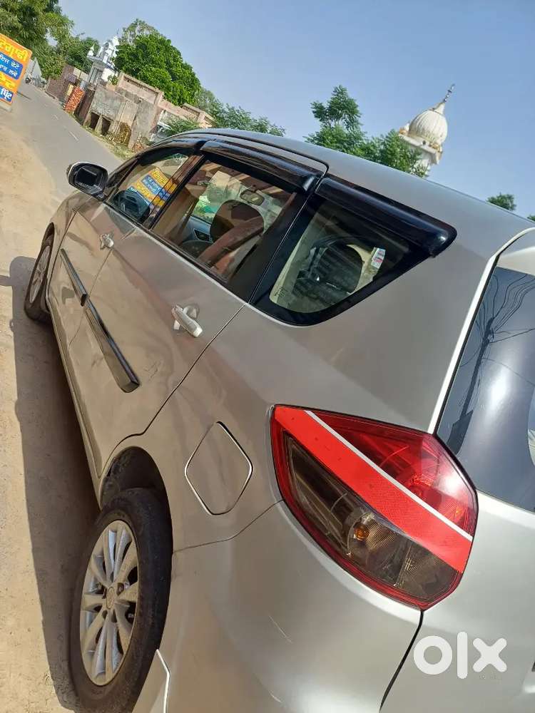 Maruti Suzuki Ertiga 2012