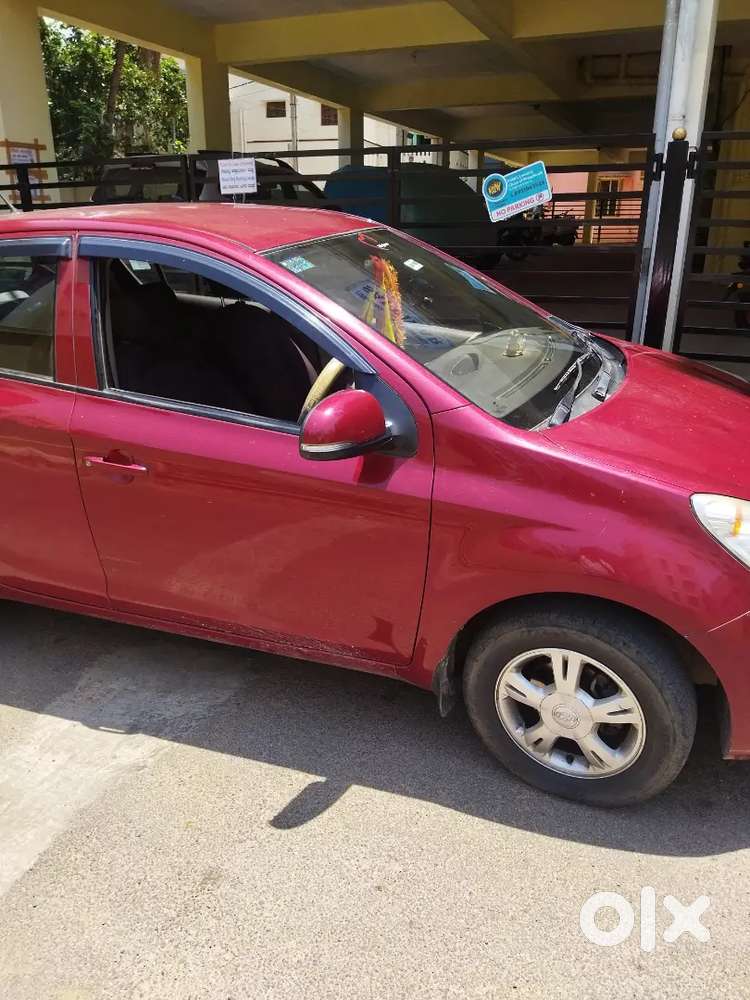 Maroon Colour Comfortable Car Sale Immediately