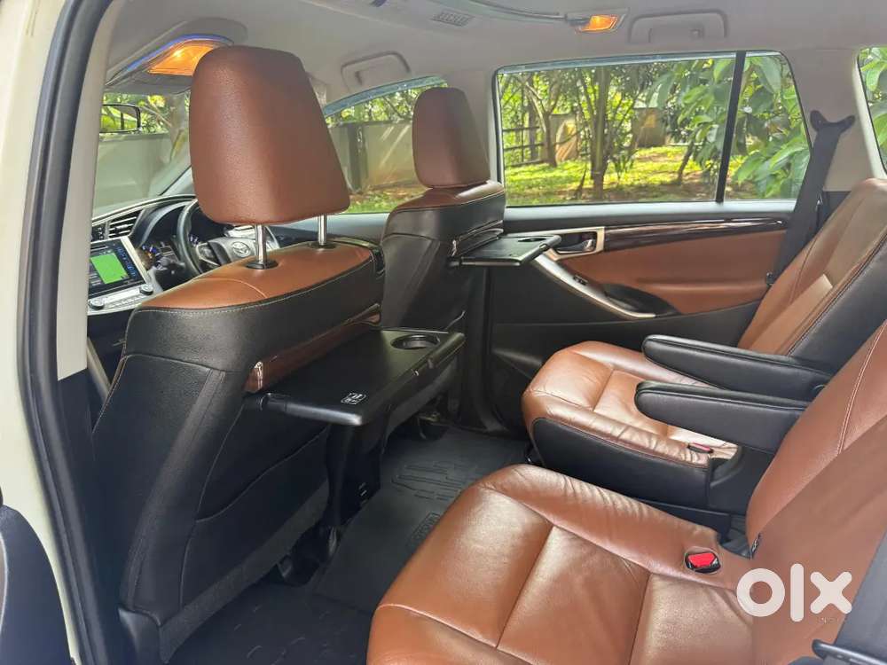 Toyota Innova Crysta Diesel 2016 Automatic