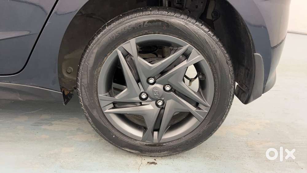 Hyundai I20 Sportz 1.2 Ivt, 2023, Petrol