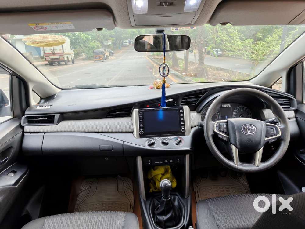 Toyota Innova Crysta 2.4 G Mt 8s, 2022, Diesel