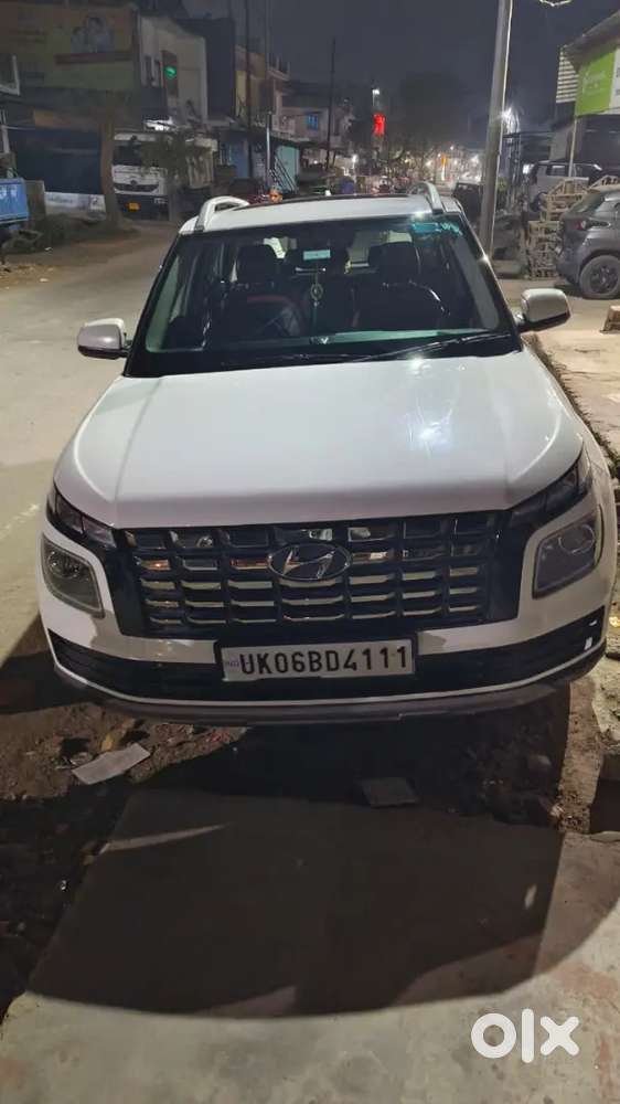 Hyundai Venue 2022 Petrol 36000 Km Driven