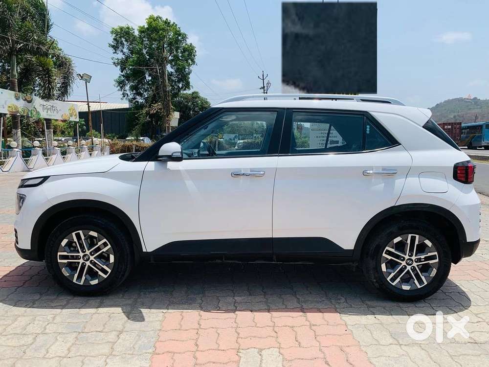 Hyundai Venue, Well Maintained & Less Driven Car