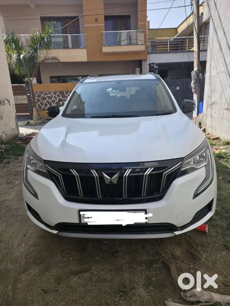 Mahindra Xuv700 2024 Petrol 23500 Km Driven