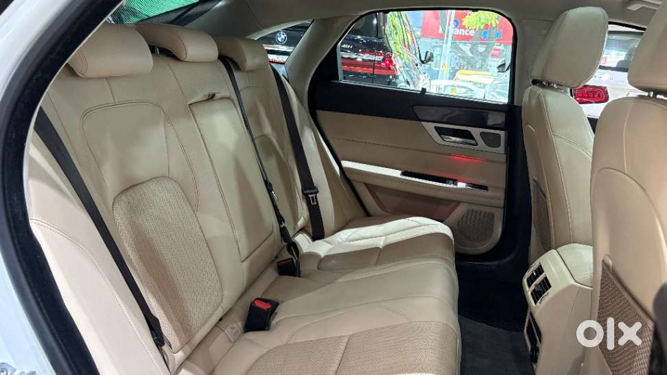 Jaguar Xf 2.0 Petrol Prestige, 2020, Petrol