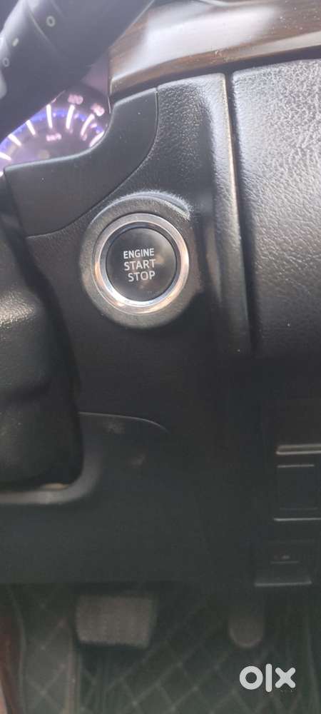 Toyota Innova Crysta 2.4 G Mt, 2019, Diesel