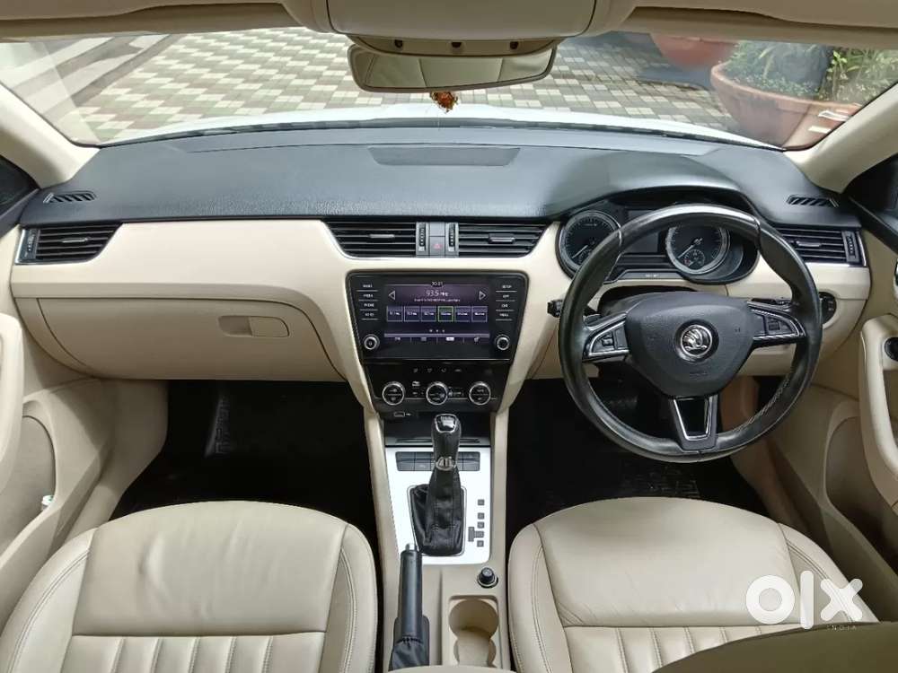 Skoda Octavia, 2019, Petrol