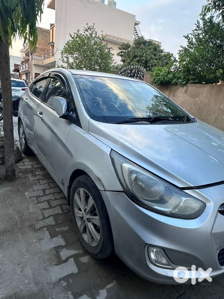 Hyundai Car Diesel 2011